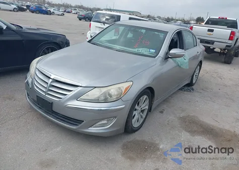 2013 Hyundai Genesis 3.8 z USA, uszkodzony, nr VIN KMHGC4DD2DU240753